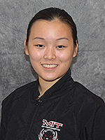Catherine Yao의 초상화
